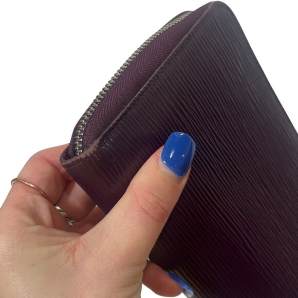 Louis Vuitton 2008 France Purple Epi Zip Around Wallet - Picture 7 of 14